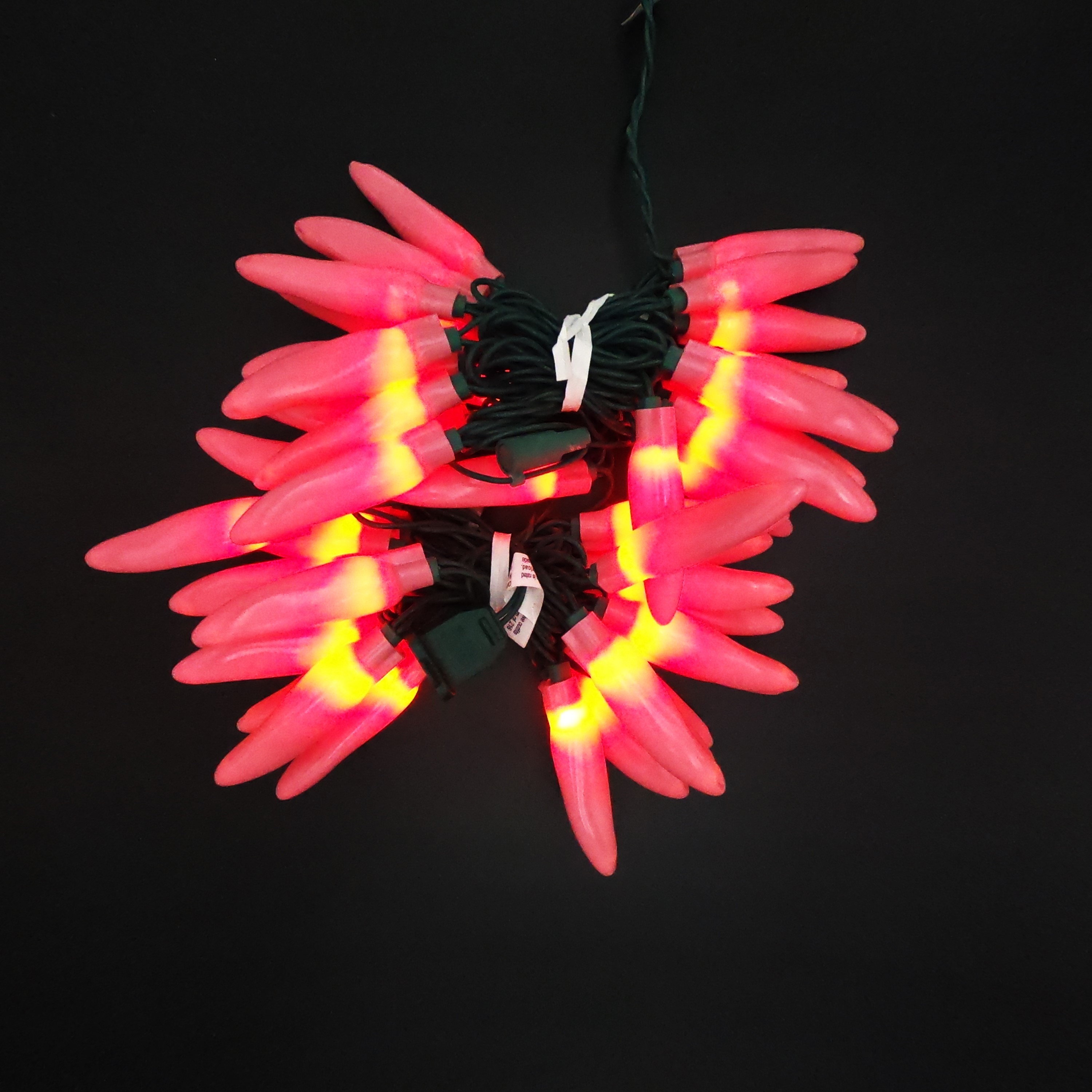 C16550 50 LED Pink Chili Pepper Lights bunched light by RC Company LLC